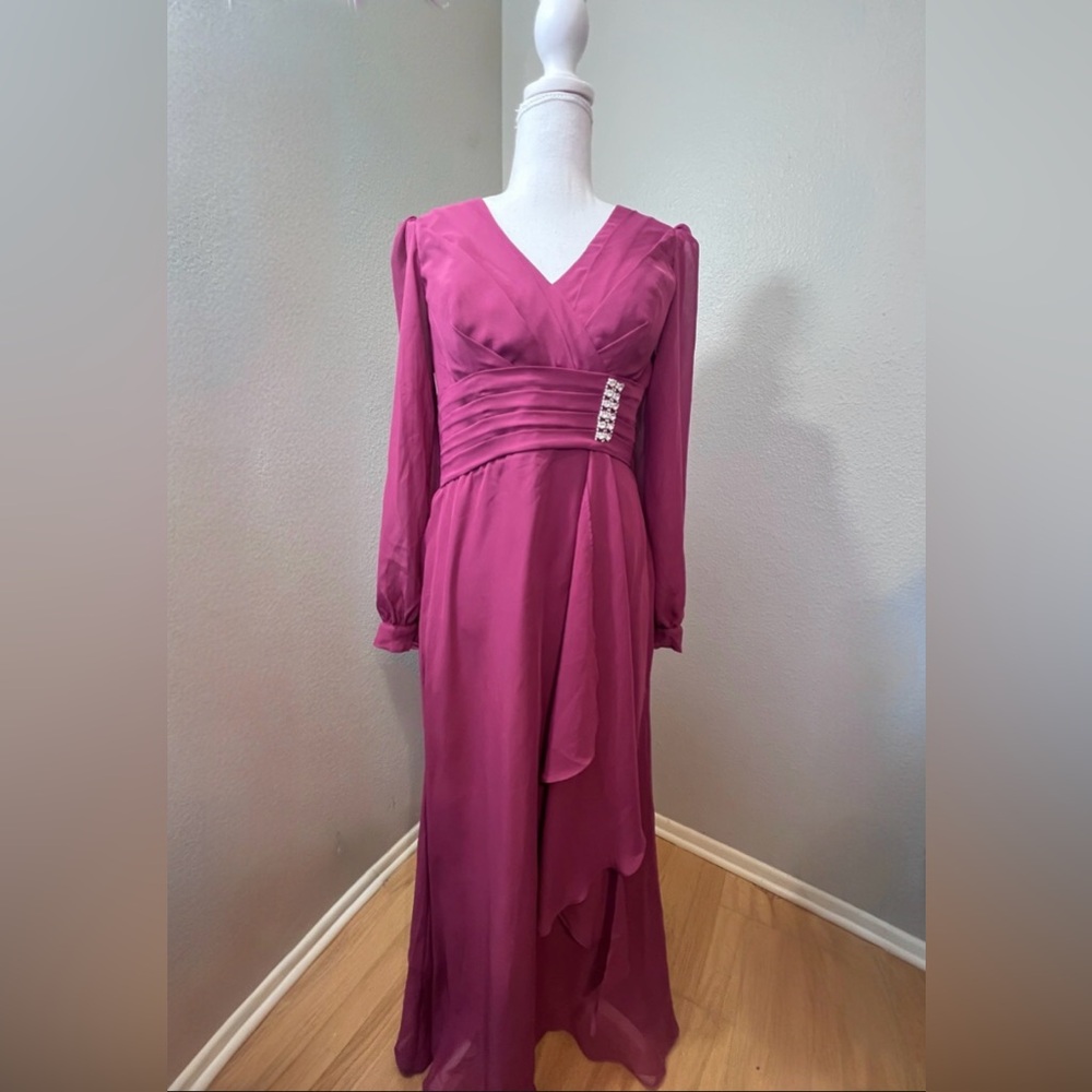 #293 Berry V-neck long-sleeve chiffon Tea Length evening gown-Size 8/Medium